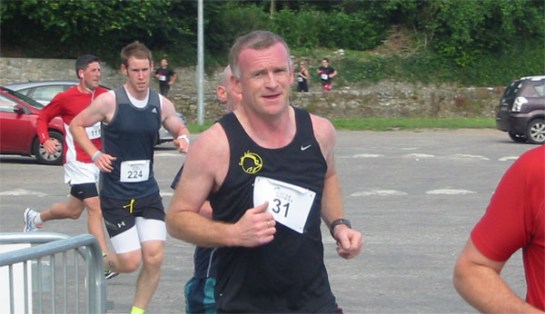 Derek Costello at the 3k mark in the FIT Magazine 10k